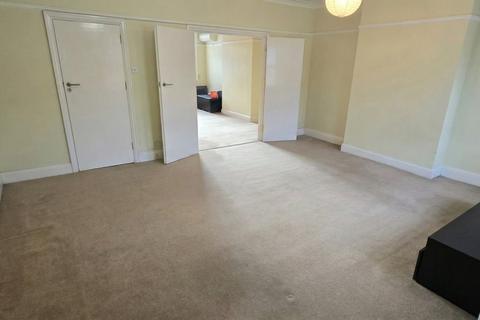 undefined, Golders Green Road, Golders Green