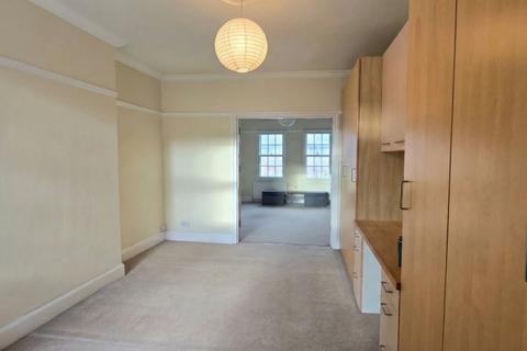 undefined, Golders Green Road, Golders Green