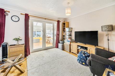 3 bedroom semi-detached house for sale, Otters Brook, Buckinghamshire MK18