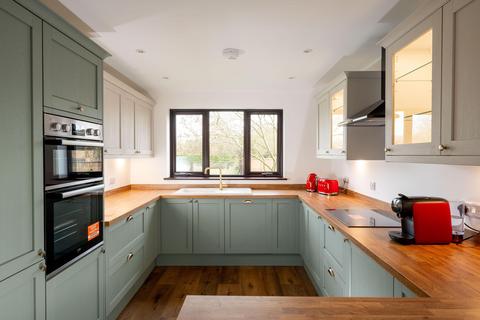 undefined, Home Close, Bedford MK41