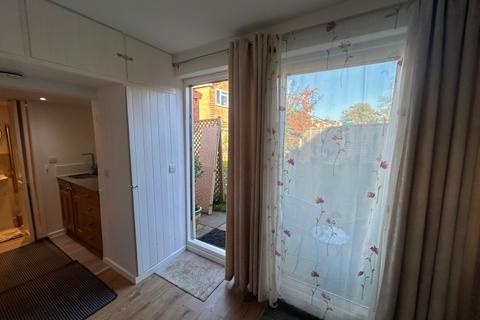 undefined, Rodney Way, Guildford GU1