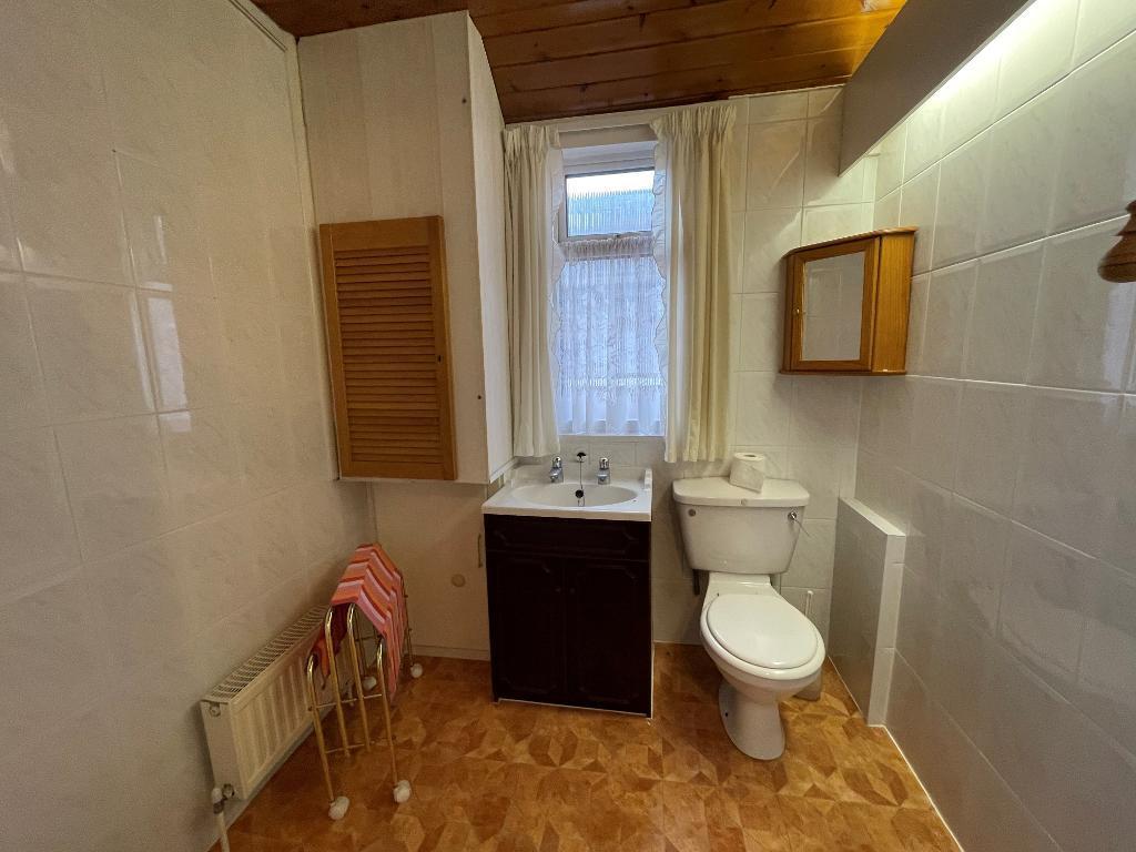 Ff wc 201