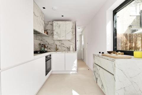 1 bedroom flat to rent, Holland Park Avenue, London, W11
