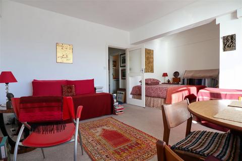 undefined, Marine Court, St. Leonards-On-Sea
