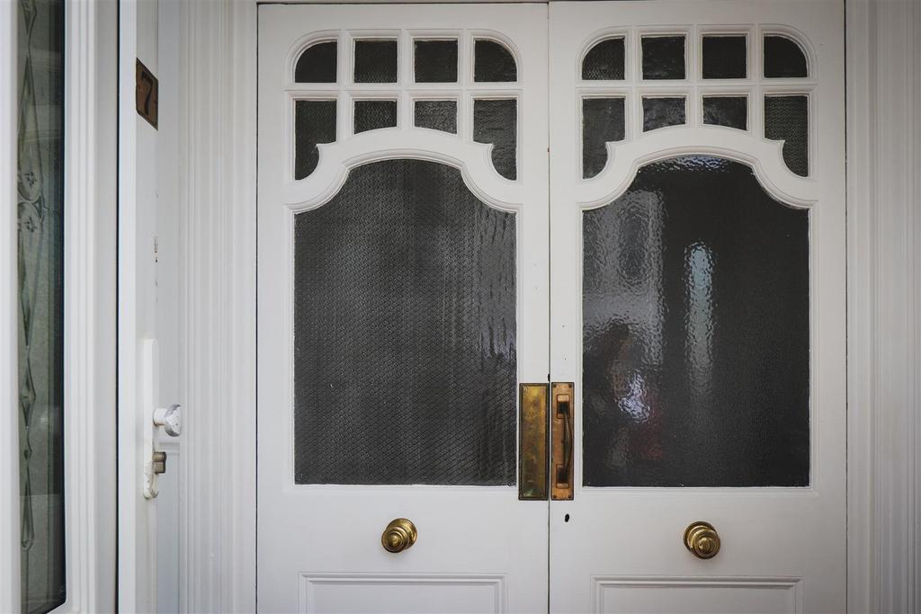 Entrance door &amp; Lobby