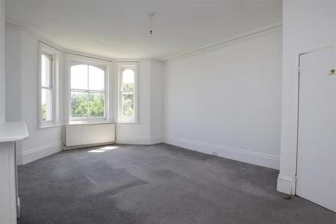 2 bedroom flat for sale, Pevensey Road, St. Leonards-on-sea