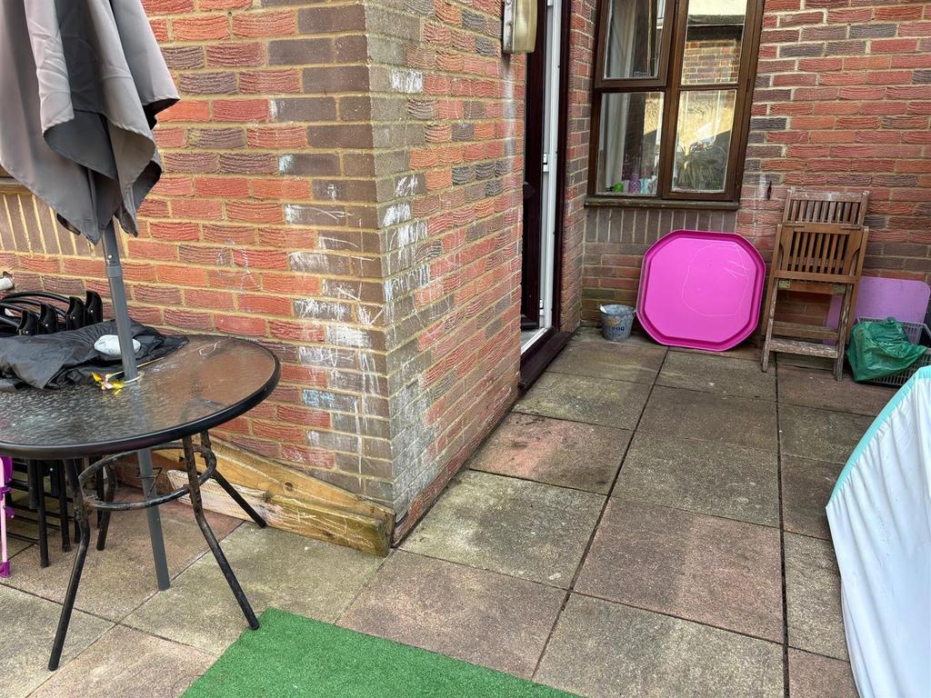 Courtyard garden