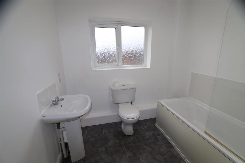 Bathroom.JPG