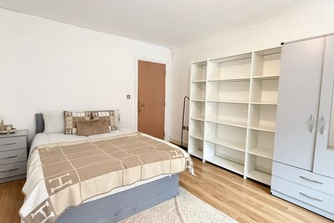 undefined, Townsend Way, Birmingham B1