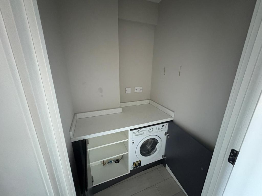 Whats App Image 2025-11-25 At 12.32.48 Db5112ab...