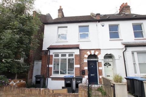2 bedroom end of terrace house to rent, Percival Road, Enfield, EN1