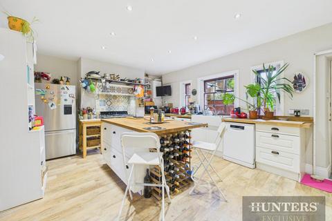 undefined, Royal Crescent, Scarborough