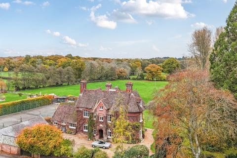 7 bedroom detached house for sale, Vicarage Road, Salisbury SP5