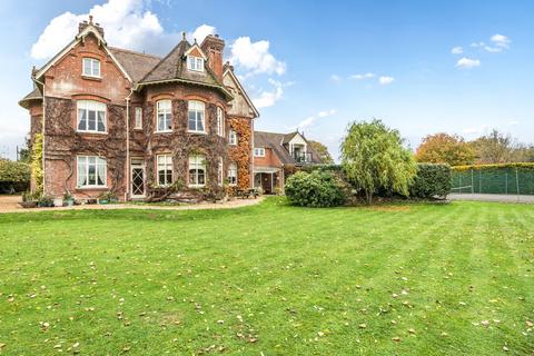 7 bedroom detached house for sale, Vicarage Road, Salisbury SP5