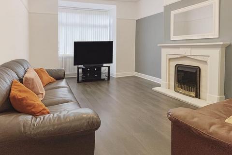 2 bedroom end of terrace house for sale, Lancaster Avenue, Stalybridge, Cheshire, SK15
