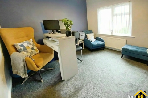 2 bedroom end of terrace house for sale, Lancaster Avenue, Stalybridge, Cheshire, SK15