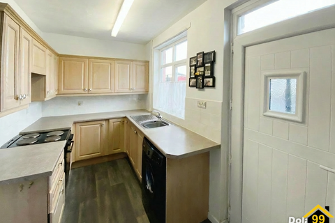 2 bedroom end of terrace house for sale, Lancaster Avenue, Stalybridge, Cheshire, SK15