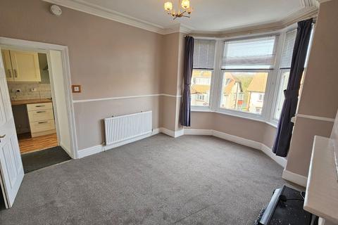 2 bedroom flat for sale, Flat, 15 Victoria Park Avenue