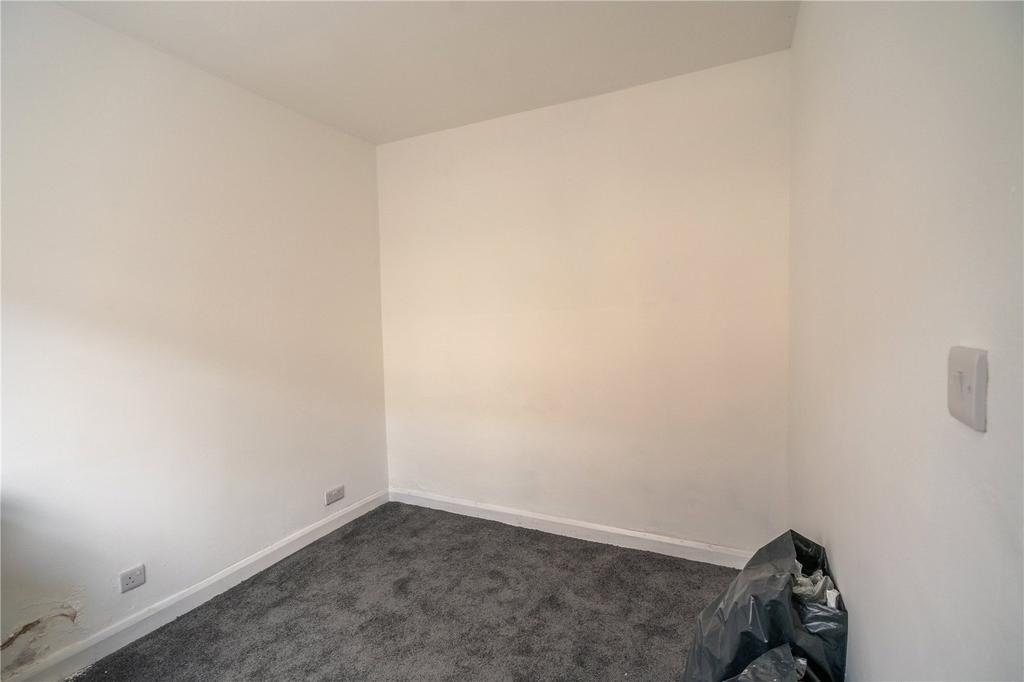 Living Room (2)