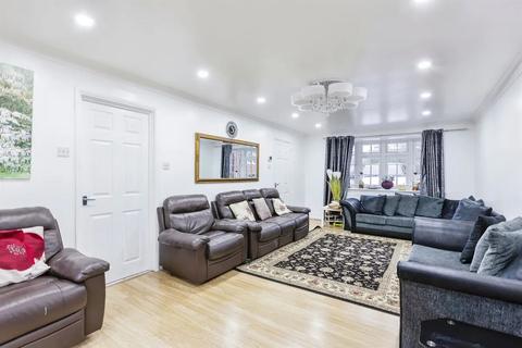 undefined, Heythrop Close,  Leicester, LE2