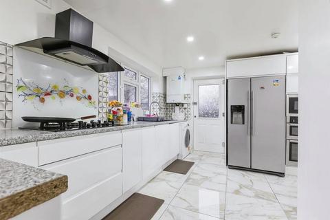 undefined, Heythrop Close,  Leicester, LE2