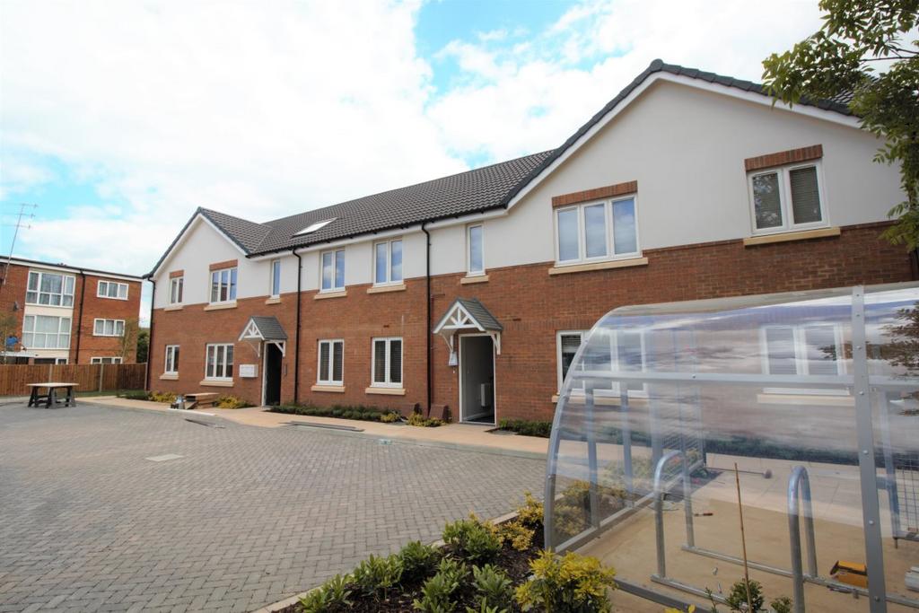Three bedroom ground floor apartment