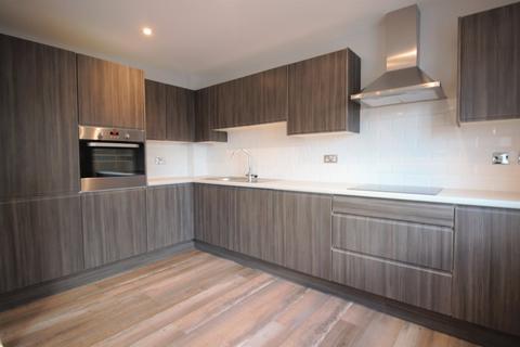 3 bedroom flat to rent, Leavesden, WD25