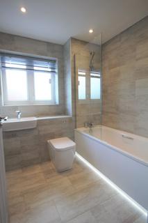 3 bedroom flat to rent, Leavesden, WD25