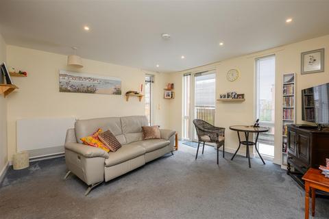 2 bedroom retirement property for sale, Parker Court, Haxby Road, New Earswick, York,YO32 4DU