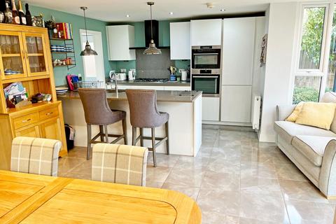 4 bedroom detached house for sale, Green Hedge Lane, Leicester, LE7