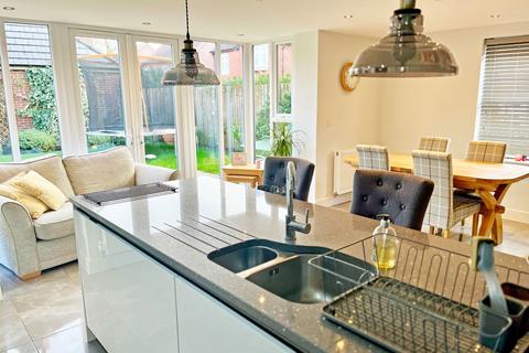 4 bedroom detached house for sale, Green Hedge Lane, Leicester, LE7