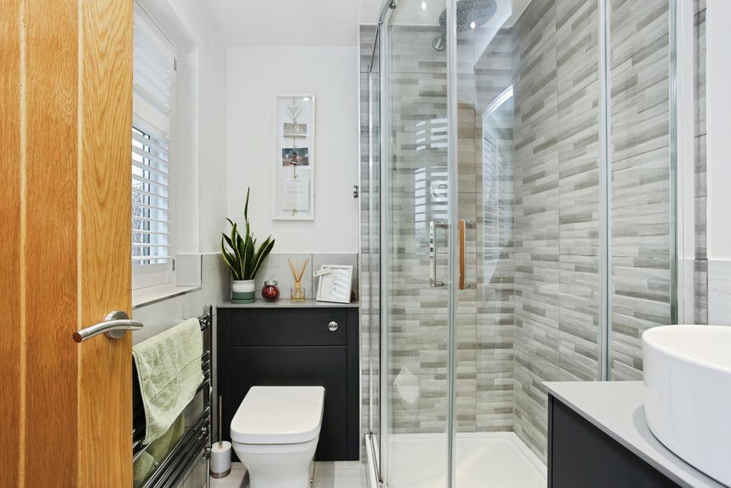 En Suite Shower Room
