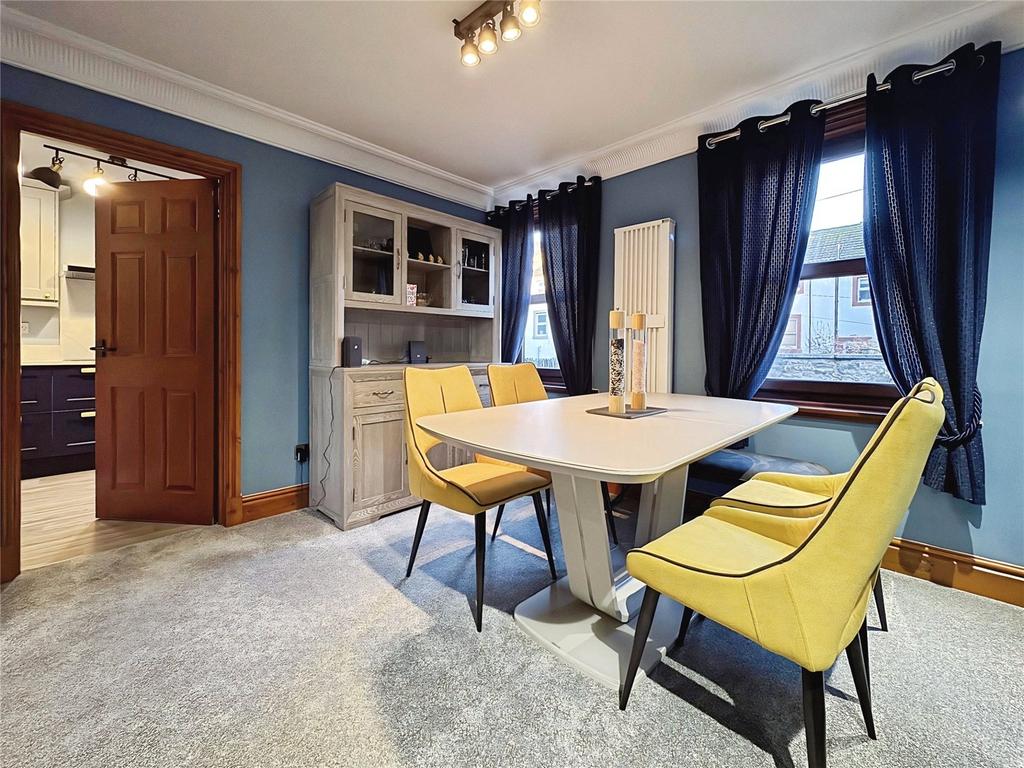 Living/Dining Room