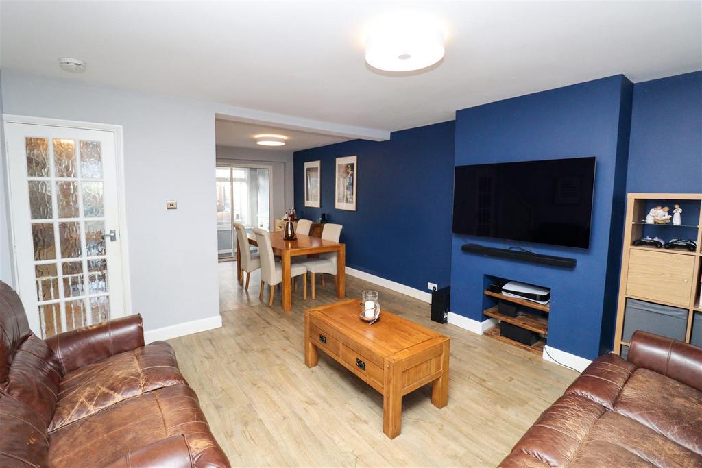 Living/Dining Room