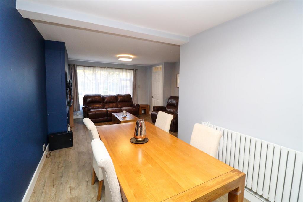Living/Dining Room