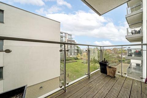 undefined, Ealing Road, Brentford TW8
