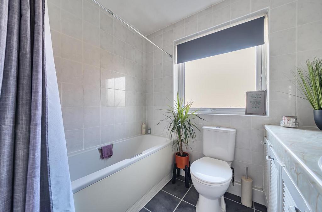 Bath1.jpg