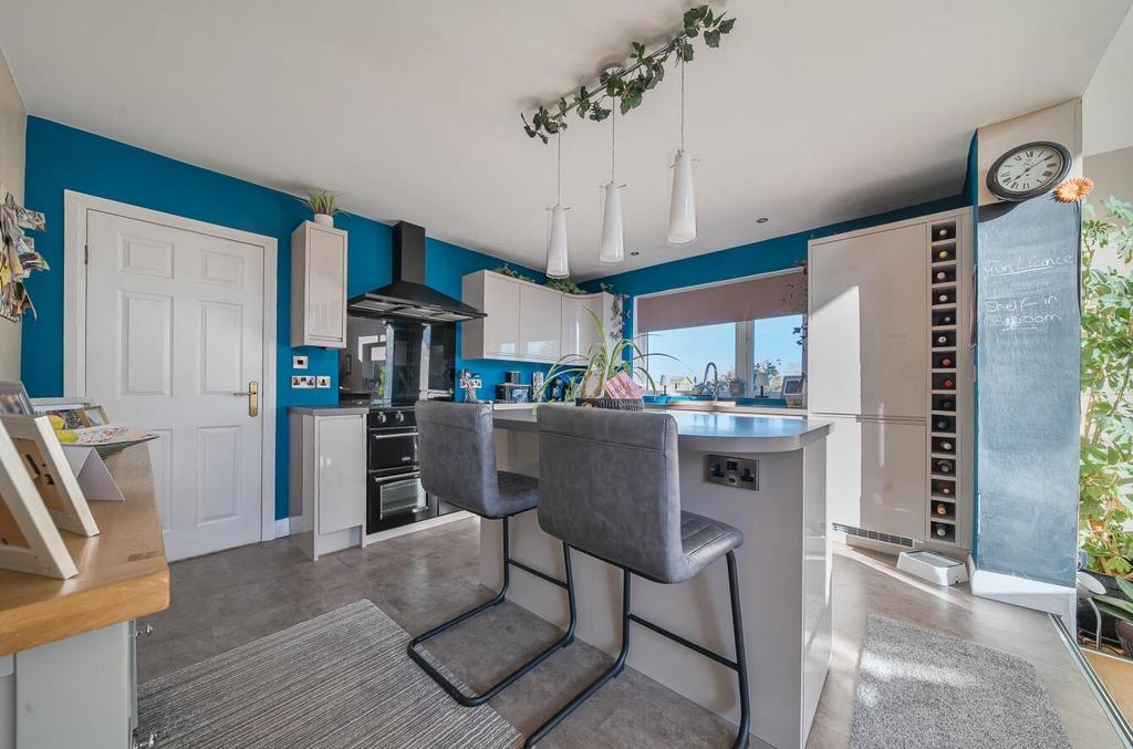 Kitchen1.jpg