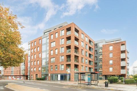 High Street, Brentford TW8
