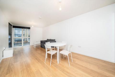undefined, High Street, Brentford TW8