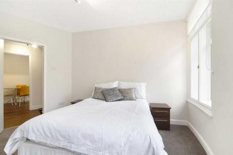 undefined, Warren Court, 293-295 Euston Road