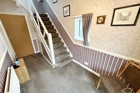 3 bedroom semi-detached house for sale, Hillside Road, Poole, BH12 5