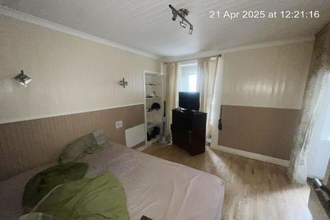 undefined, Collier Street, Flat F1, Johnstone PA5