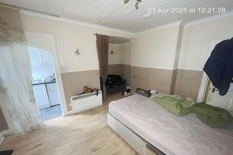 undefined, Collier Street, Flat F1, Johnstone PA5