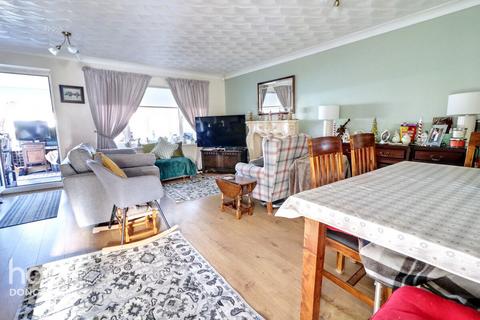 undefined, Ludgate Close, New Rossington, Doncaster