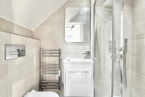 Studio to rent, Canfield Gardens, London NW6