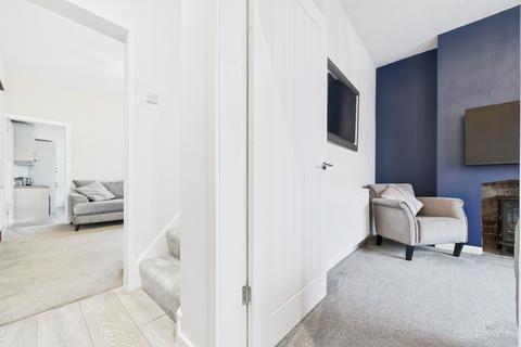 3 bedroom terraced house for sale, West Acridge, North Lincolnshire DN18