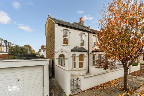 3 bedroom end of terrace house for sale, Chesham Terrace, London