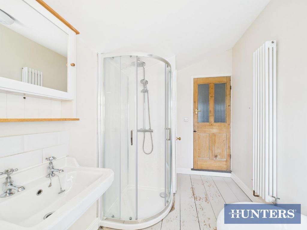Bathroom alt