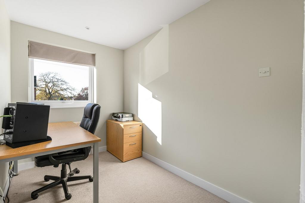 Bedroom/Office